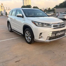 Toyota Highlander 2017