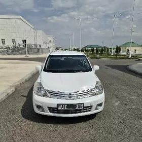 Nissan Versa 2010