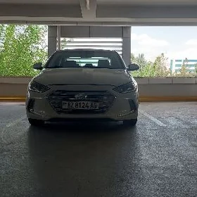 Hyundai Elantra 2017