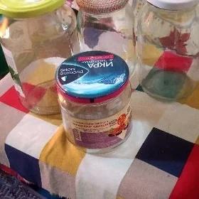 Банки разные