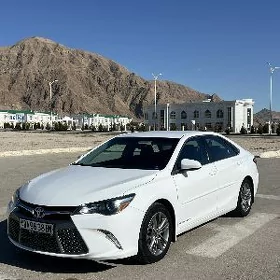 Toyota Camry 2017