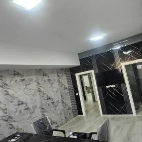 Gurtly 4komnat ofis mebelli