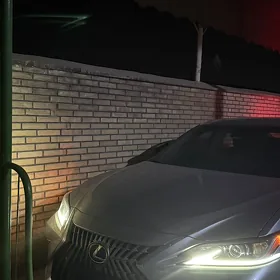 Lexus ES 350 2022