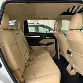 Toyota Highlander 2019