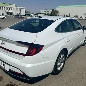 Hyundai Sonata 2021