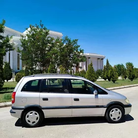 Opel Zafira 2002