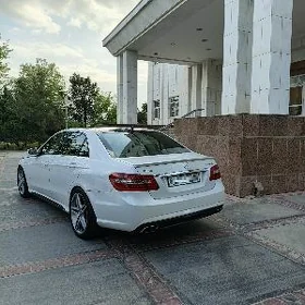 Mercedes-Benz E350 2009