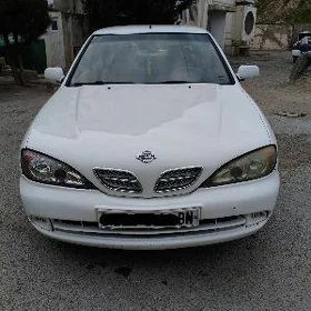 Nissan Primera 2001