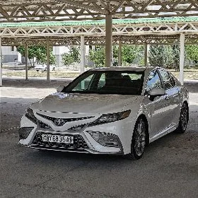 Toyota Camry 2021