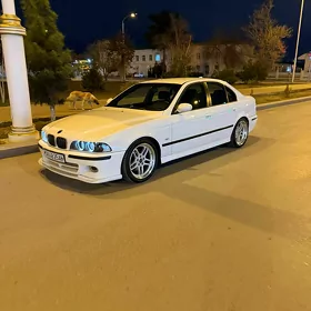 BMW E39 2002