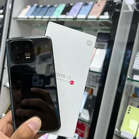 Xiaomi 13 12/512Gb
