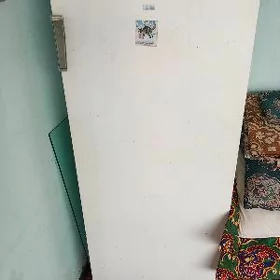 Холодильник в хорошем остоянии