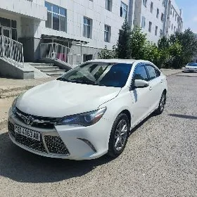 Toyota Camry 2017