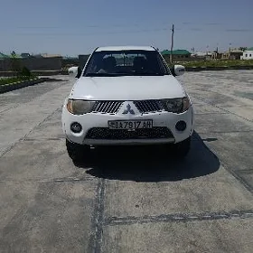 Mitsubishi L200 2007