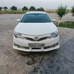 Toyota Camry 2013
