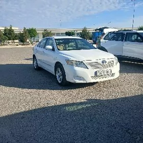 Toyota Camry 2010