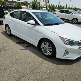 Hyundai Elantra 2020