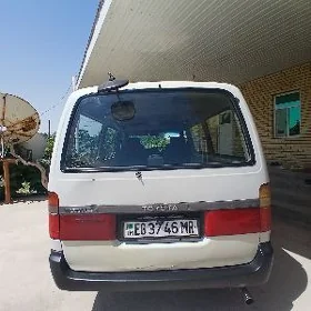 Toyota Hiace 1990