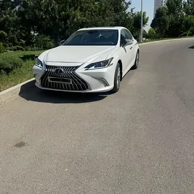 Lexus ES 350 2019