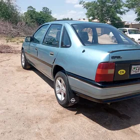 Opel Vectra 1990