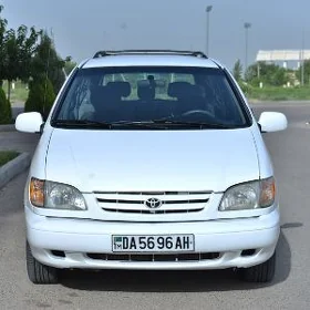 Toyota Sienna 1999