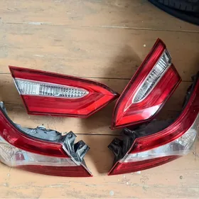 Toyota Camry 2020 Stop Farları