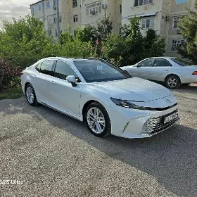 Toyota Camry 2026