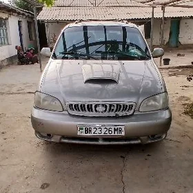 Kia Carnival 2001