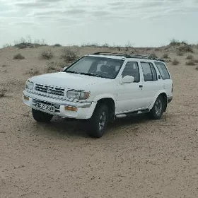Nissan Pathfinder 1997