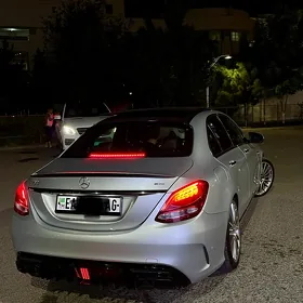 Mercedes-Benz C300 2015