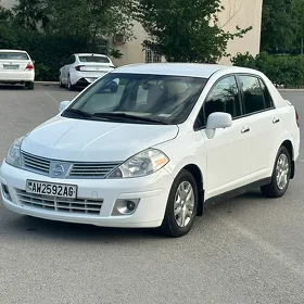 Nissan Versa 2010