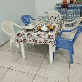 Стол. стул