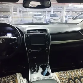 Toyota Camry 2015