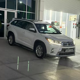 Toyota Highlander 2018