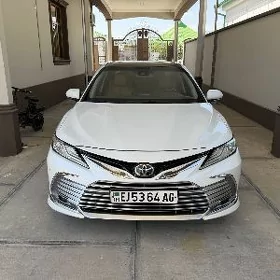 Toyota Camry 2022