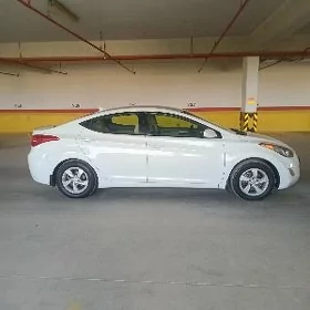 Hyundai Elantra 2011