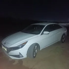 Hyundai Elantra 2021