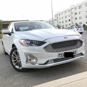 Ford Fusion 2020