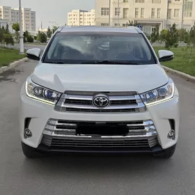 Toyota Highlander 2016