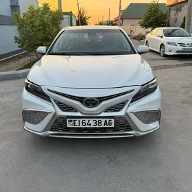 Toyota Camry 2022