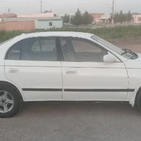 Toyota Corona 1995
