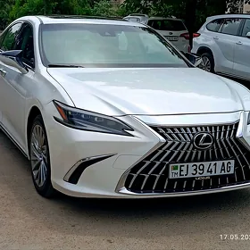 Lexus ES 350 2019