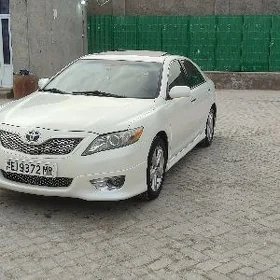Toyota Camry 2011