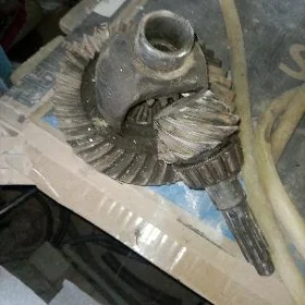 Raduktor gaz 24