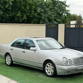 Mercedes-Benz E320 1997