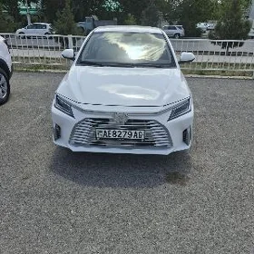Toyota Yaris 2023