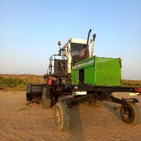 MTZ 82 2015