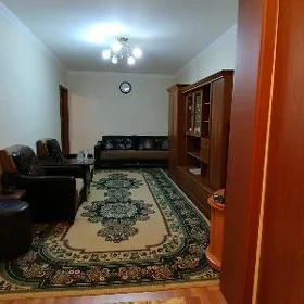 11 Mikraýon