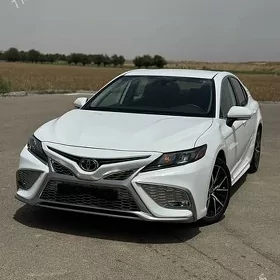 Toyota Camry 2023