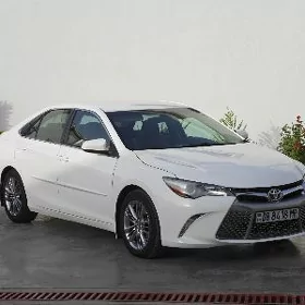 Toyota Camry 2017